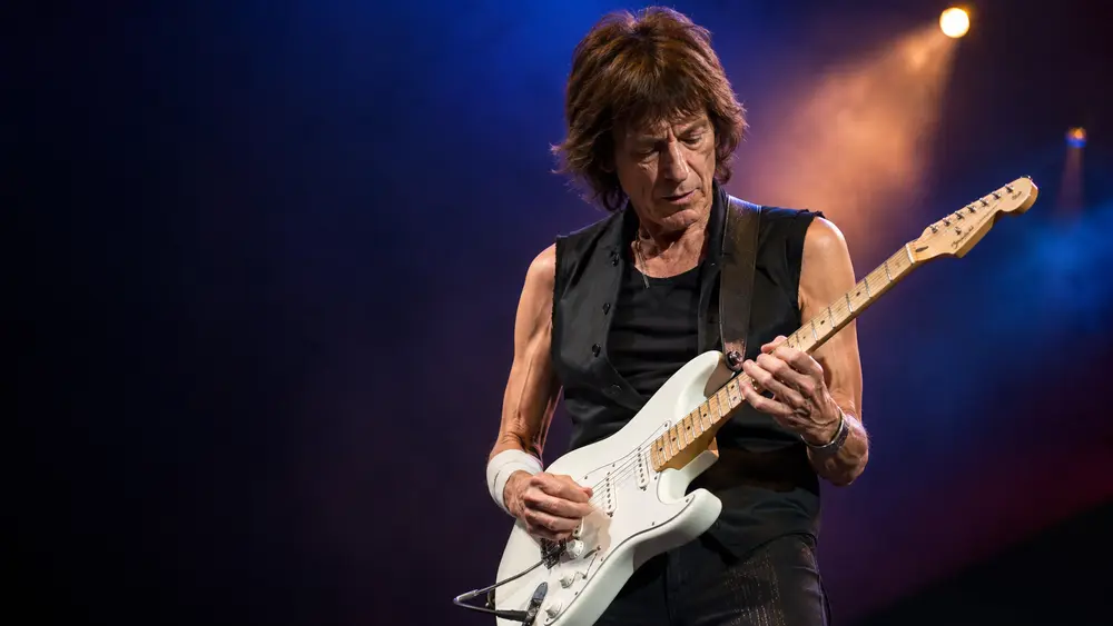 ジェフ・ベック（Jeff Beck）の魅力に迫る：名曲・名盤ガイドとギター表現を更新し続けた孤高の革新者